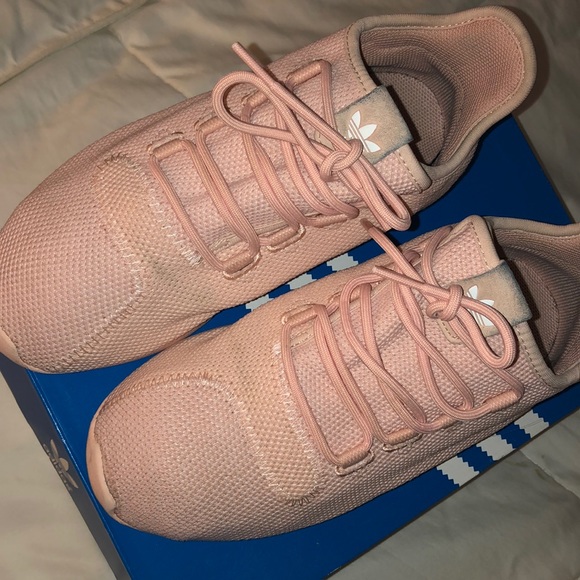 adidas tubular light pink